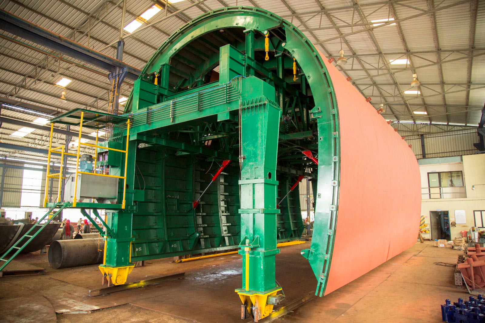 TUNNEL GANTRY