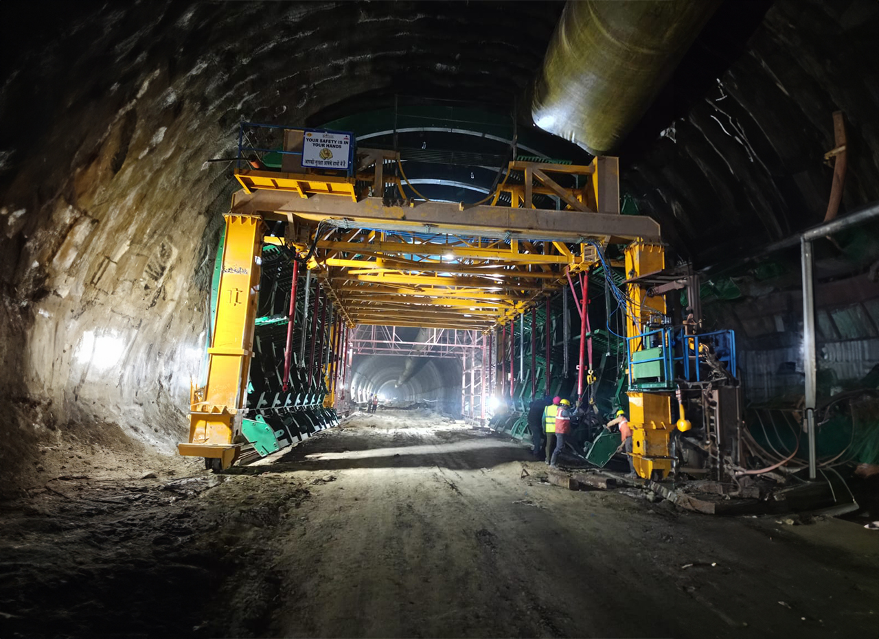 SUPPLY AND FABRICATION OF HYDRAULIC TUNNEL LINING GANTRY 12M×6607MM SUNGAL TUNNEL BRO PROJECT