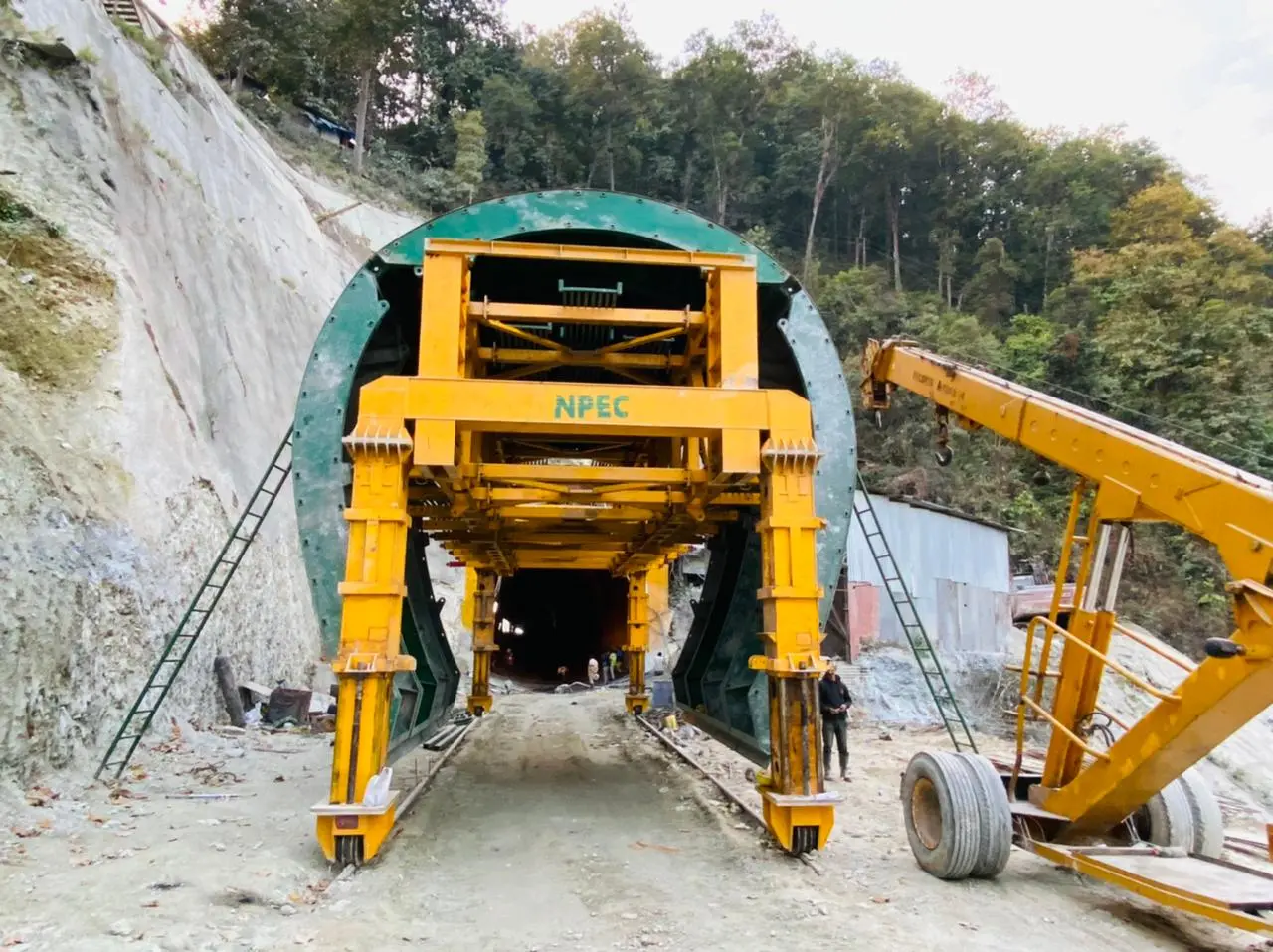 Tunnel Gantry